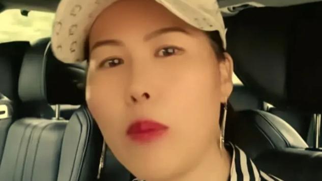 汪小菲家保姆小杨阿姨直播秀真实，坦言美颜背后心声