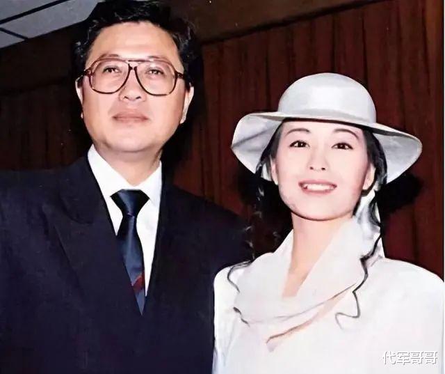 21岁嫁52岁亿万富豪，结婚13天老公离世，打10年官司获遗产900万