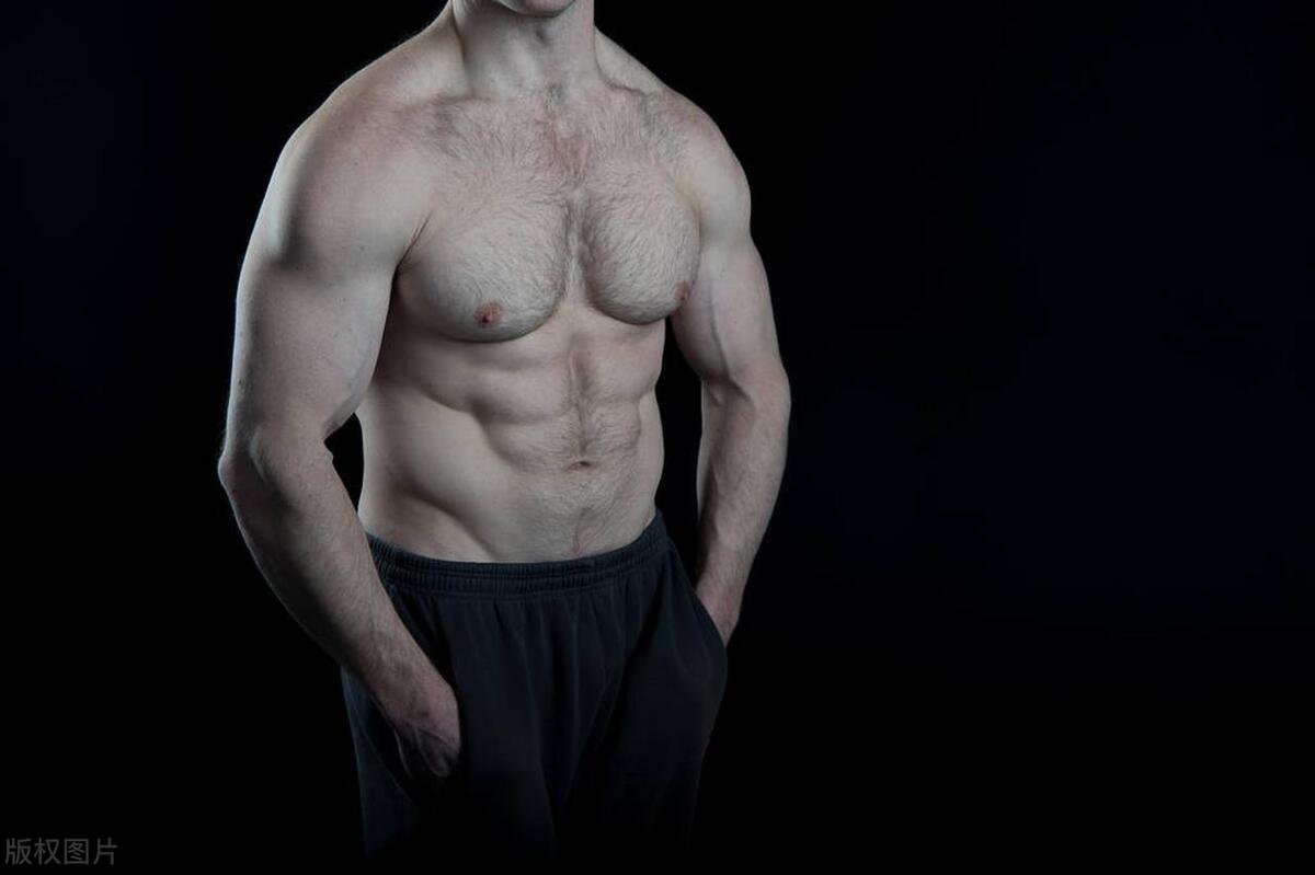 练腹肌就做仰卧起坐?它这不是唯一选择!这些动作效果更佳