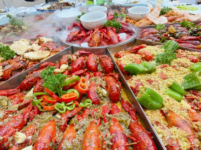 曾是“夜市之王”的小龙虾,为何吃的人少了?4个缺点让人不再吃