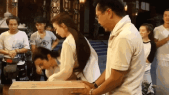 硅胶假身材、抱不起女主、连弓都拉不开!内娱男星虚到你无法想象