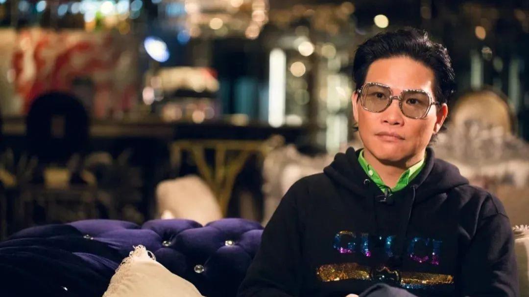 苏永康身形胀爆，肥过洪金宝！再演律师形象大变，自爆係患癌高危人士~