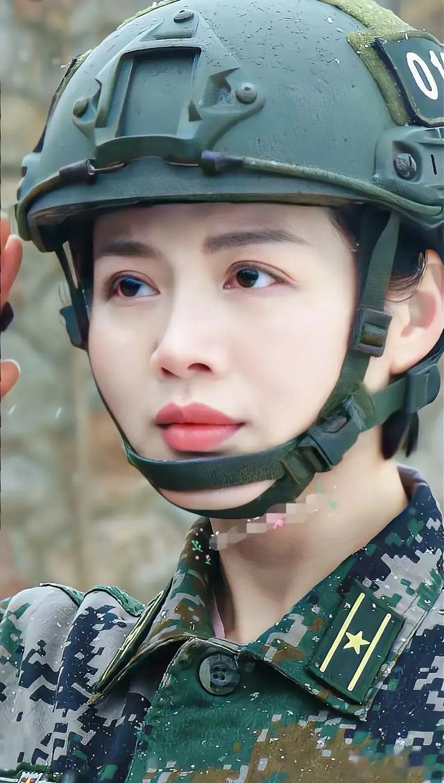 军旅剧演员程愫