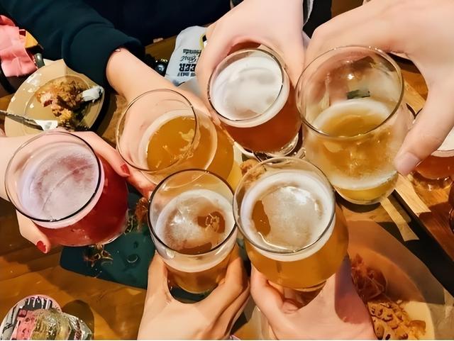 寿命长短与喝酒有很大关系?调查11558名饮酒者吗,终于有了答案