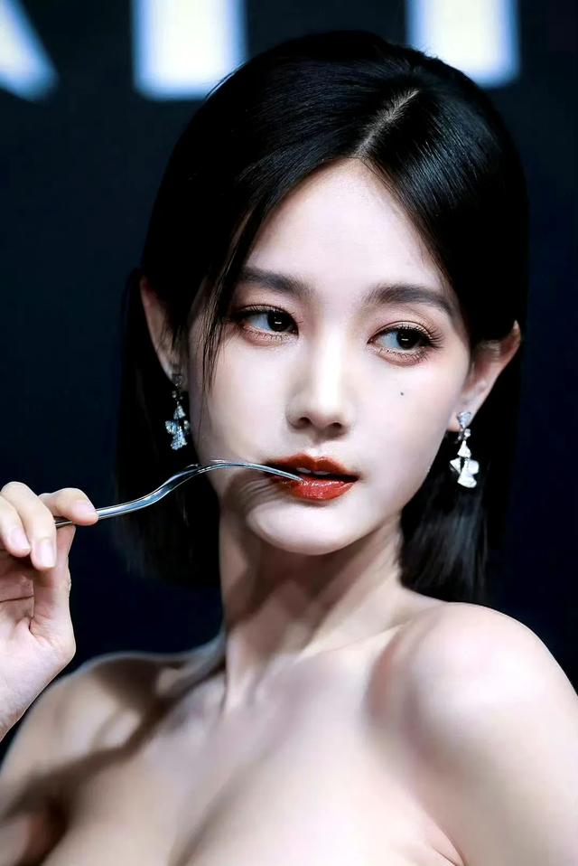 虎扑女神投票排名:迪丽热巴不上榜,刘亦菲才第5,第一名杀疯了