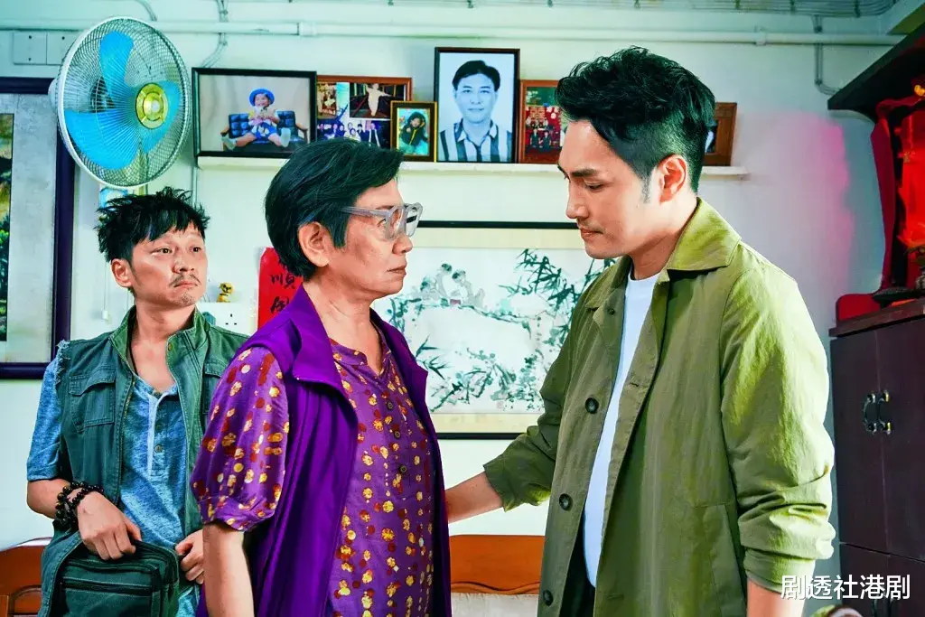 亚视“镇台之宝”永不言休,出身演艺世家,父亲是“扫地僧”