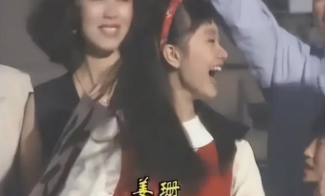 姜珊:被郭德纲造黄谣,父亲姜昆亲手掐断明星梦,45岁依旧单身