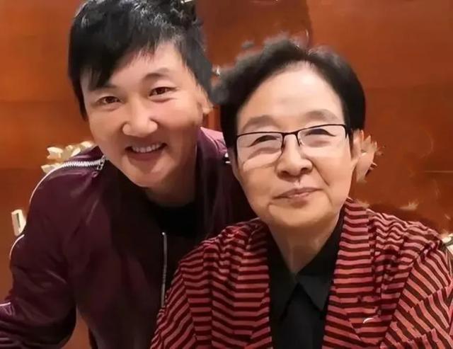 孙楠暴瘦引猜测,网友担忧与其糖尿病有关