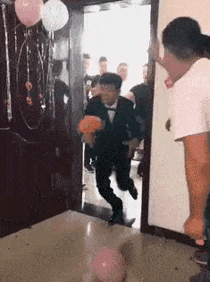 59岁香港最惨美男:帅到窒息却被雪藏,结三次婚又两度丧子