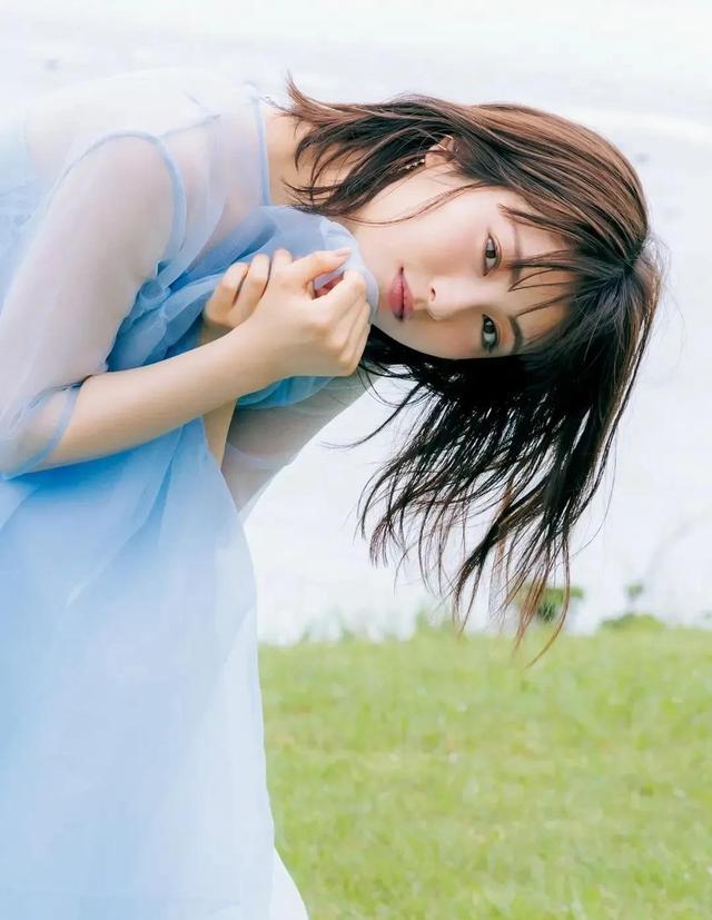 滨边美波——美艳到不可方物!从小美到大,至今依旧美出天际!