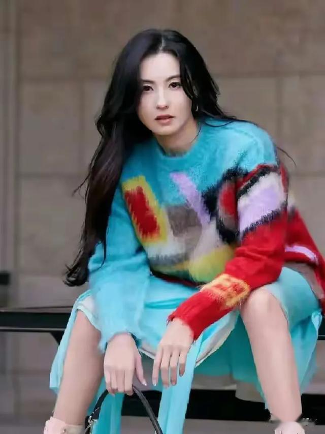 张柏芝晒月子餐,引起热议,这次终于是个小公主