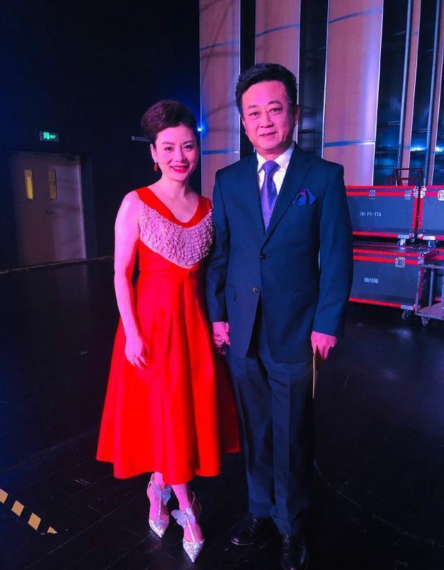 从央视一哥到停职四年,重返央视后坐冷板凳,朱军做错了什么