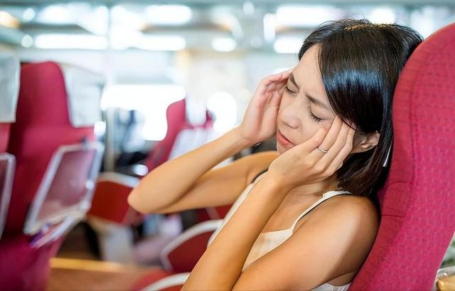 喝下一口就任人摆布！祸害女性的“听话水”有多可怕？千万要警惕