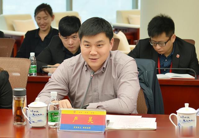 江苏首富严昊：身价千亿，迎娶知名女歌星，克林顿亲自来婚礼捧场