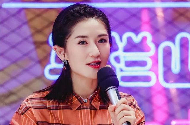 三个女儿轮流住院,张杰马来西亚突发病症,谢娜接连发文好可怜!