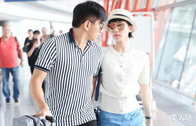 刘诗诗夫妇恩爱走机场!刘诗诗瘦成纸片人,穿搭时尚似少女,衬得老公很“油腻”
