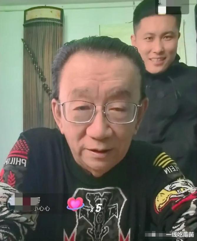 苗阜回怼侯耀华：拉黑我，我干爹师胜杰也是关门弟子，拜师还没完