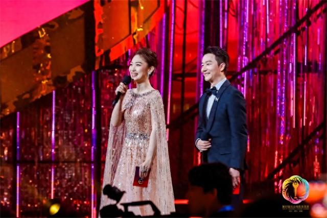 张艺谋首获百花奖最佳导演 朱一龙马丽获封最佳男女主角