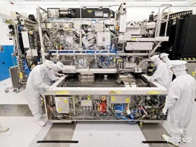 美媒：能讓阿斯麥癱瘓臺積電光刻機(jī)，結(jié)果阿斯麥一天蒸發(fā)600億