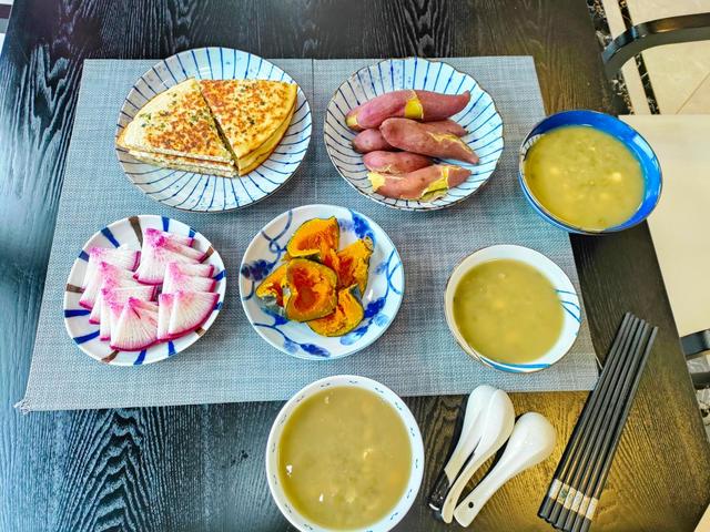 懒妈妈早餐,蒸蒸煮煮全粗粮,儿子却说样样都好吃!网友:羡慕!