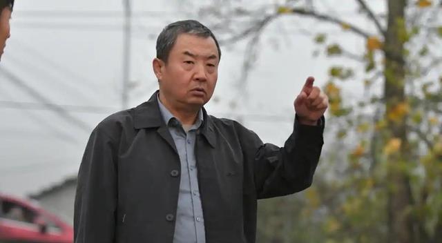 表面是演员，实际是国际反恐专家！这位著名老戏骨，隐藏好深