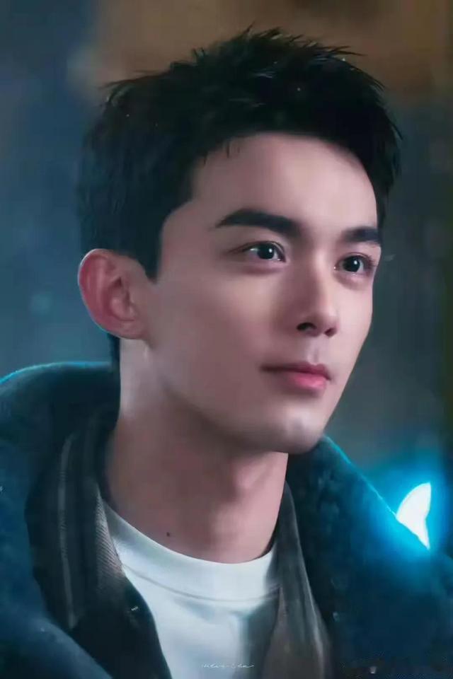 跨年晚会一夜，最帅男艺人洗牌，酷盖登顶，于适第9嘉伦第8李现6