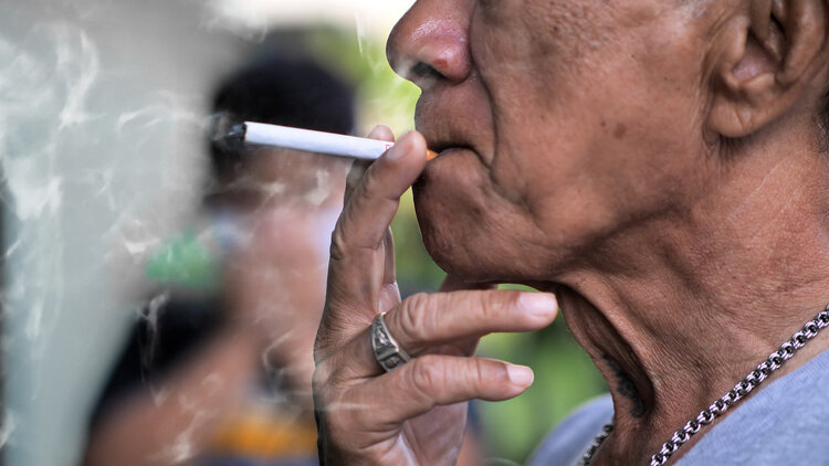 寿命长短和吸烟有很大关系? 调查34439名吸烟者，发现答案