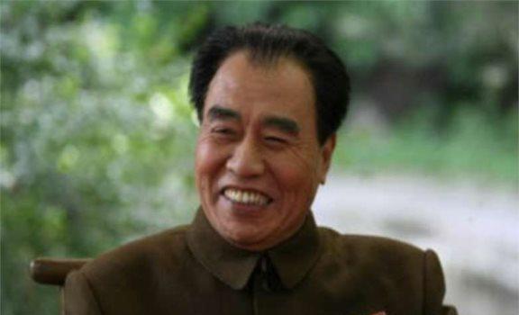 演员王伍福:一生只演朱老总,从不走穴,康克清见他后颤抖得落泪