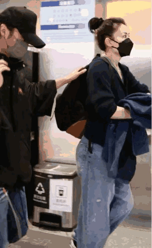 “锋菲”日本度假归国，机场撒狗粮，CP粉：要不是张，他俩早结了