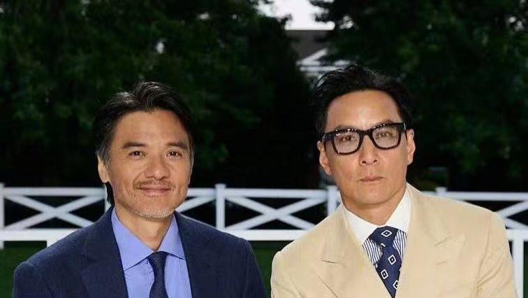 吴彦祖晒和舒淇冯德伦夫妇26年后对比照，舒淇赢麻了，还是那么美