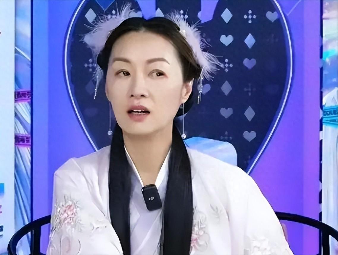 40岁台女星搬到厦门租房住,开公司想直播,寇乃馨:直播月入2亿