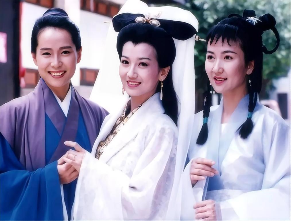 30年后再看赵雅芝和叶童,婚姻幸不幸福,全写在脸上了?(上)