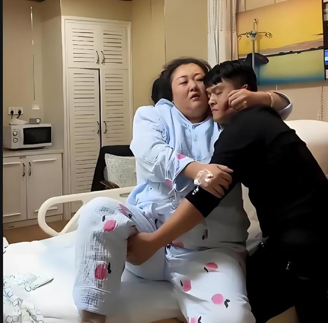 再看“吃播巨头”现状:浪胃仙瘦脱相、胖姐立遗嘱、密子君转型