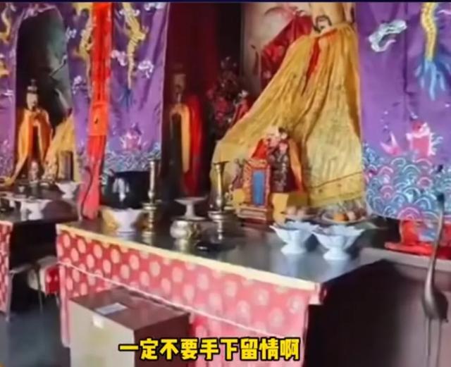 乌尔善一觉醒来被告到天庭!网友:“您知道您被吸干法力了吗?”