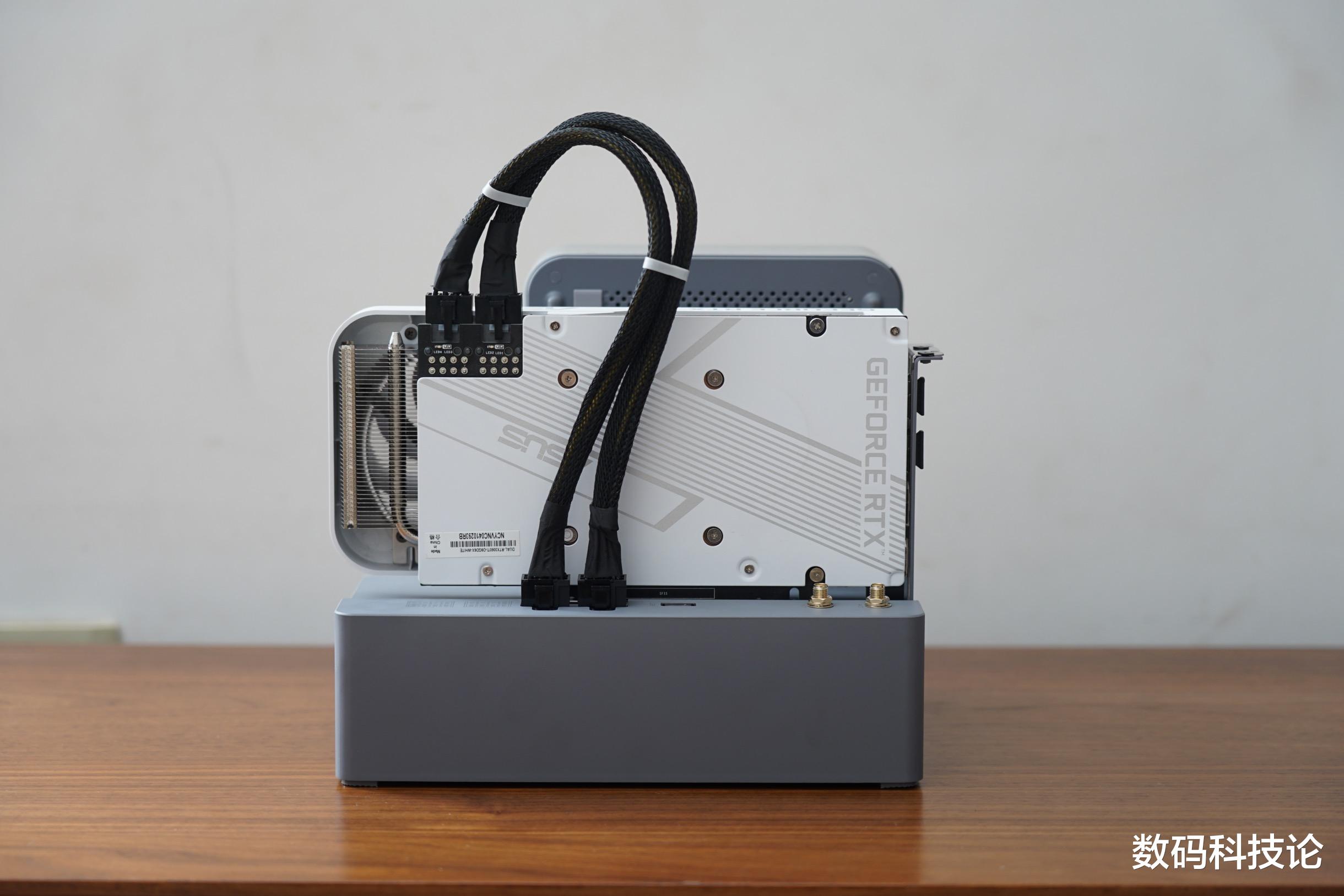 独显扩展坞、性能不损耗:零刻GTi14 Ultra迷你主机秒变游戏台式机