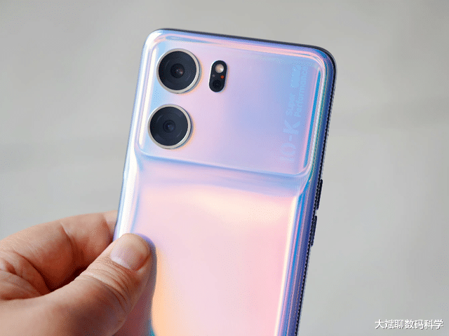 “千元机”已经翻身？还远远不够，“定制化”才能让它更火爆