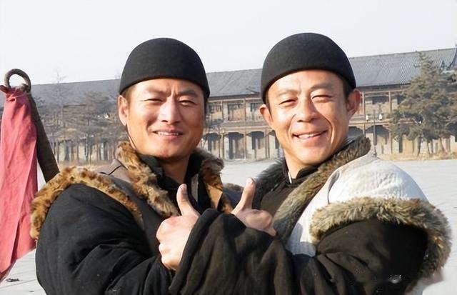 “铁打的侯勇流水的妻”：房子越换越大，老婆越换越小？