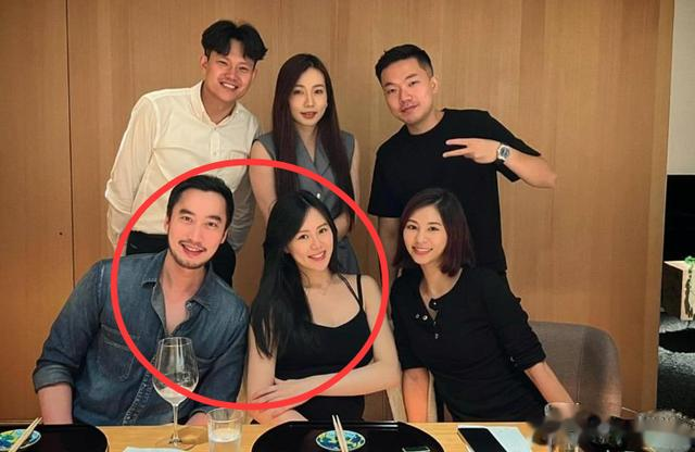 阿娇前夫赖弘国：离婚后速娶空姐为妻，升级做二胎爸爸晒幸福