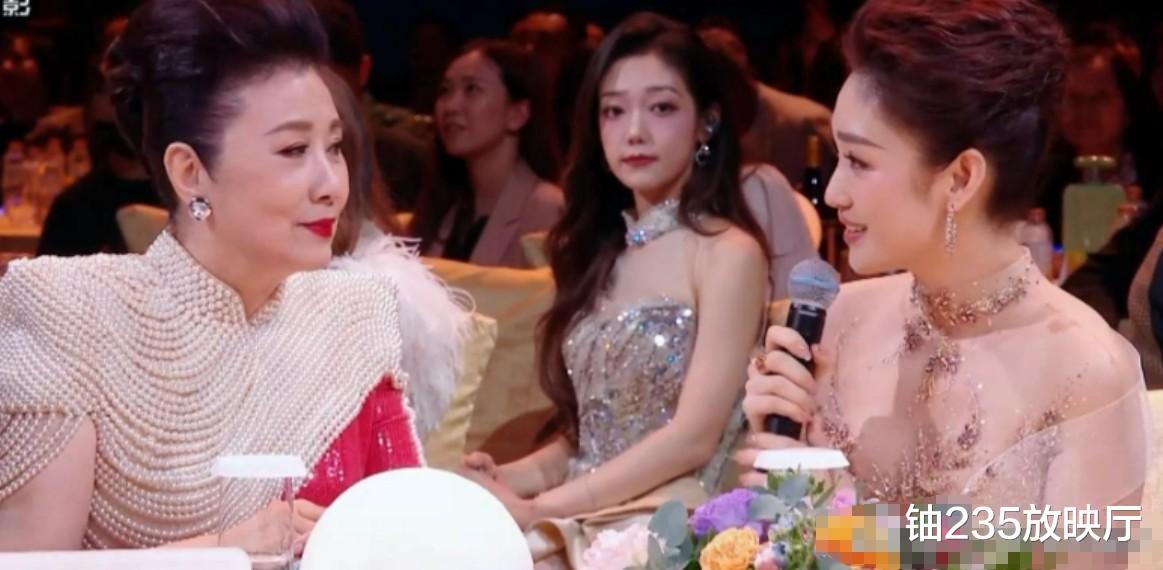 这一次,77岁还在“挑大梁”的汪明荃,彻底戳穿了港圈的青黄不接