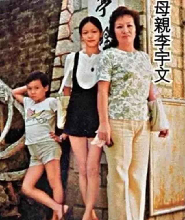 影后郑裕玲:分手时把吕方赶出豪宅,如今的她,证实周润发没说错