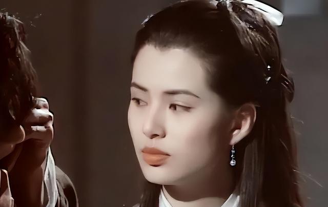 她一生被老头“白睡”10年，并且还倒贴上亿，如今下场令人唏嘘