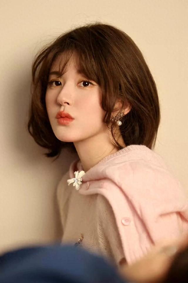 赵露思生病谜团：《珠帘玉幕》失利是主因吗？