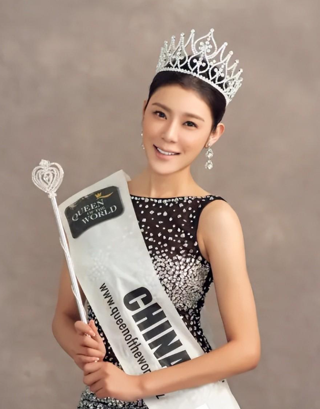 李泽楷被她迷得神魂颠倒,林丹为她不顾妻儿,她究竟有什么魅力?