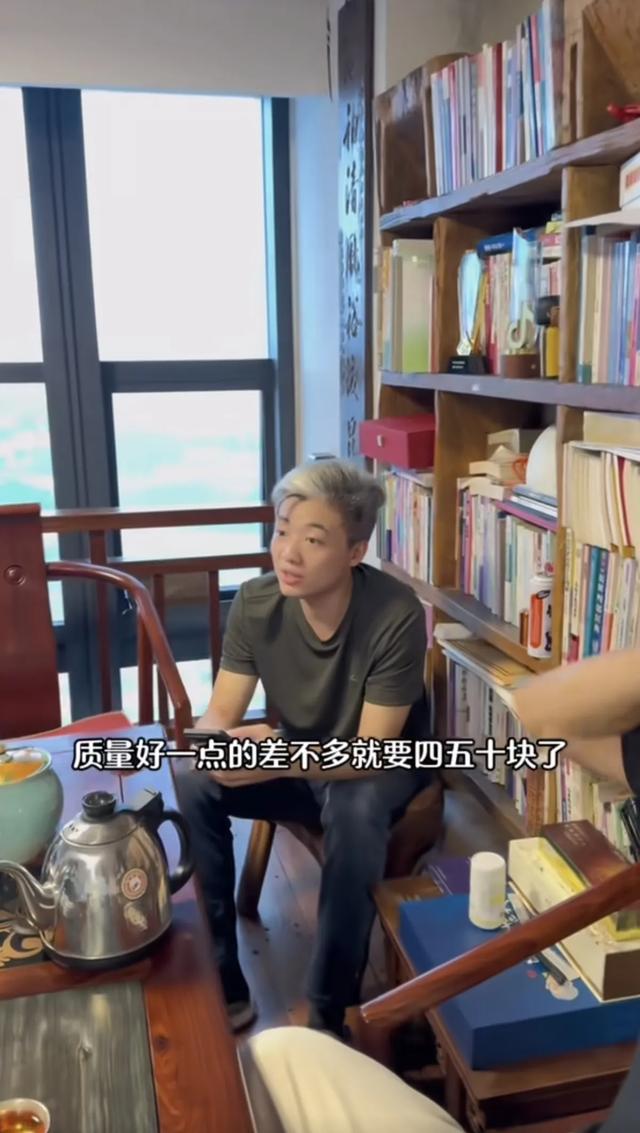 霞湖世家郭长棋:亏300万给董明珠做8万件衣服,短袖改长袖为情怀