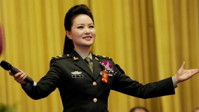 春晚|她是第一位博士级的歌唱家，13次荣登春晚，如今仍活跃在舞台上