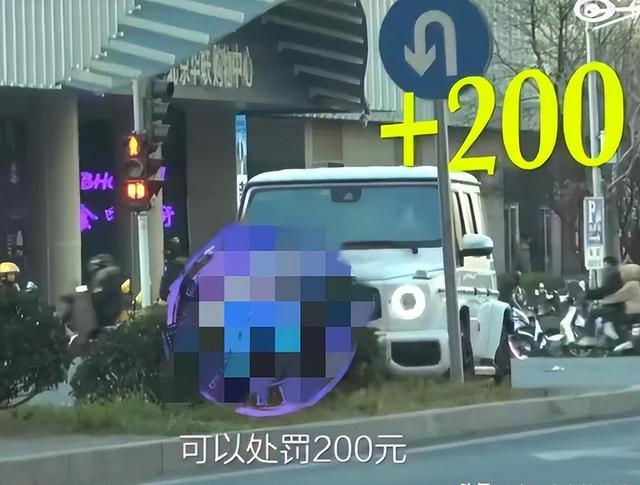 曝张小斐独自开车出门,几公里路违章6次,网友怒斥:素质太低了