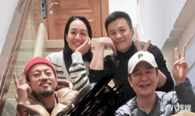 周一围张颂文林家川三家聚会,张颂文妻儿出镜,老婆漂亮有气质