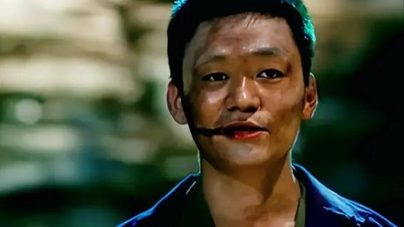 41岁王宝强再封神，39岁张翰还在耍帅，这次他给内娱好好上了一课