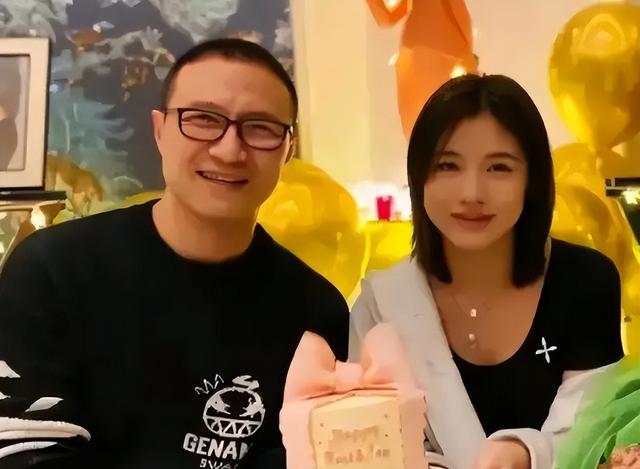 汪峰的现任陈露和章子怡谁更漂亮？明星光环下的真实生活 公众形象