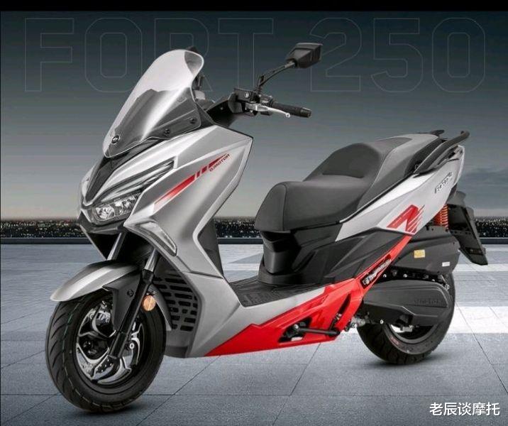 性价比最高的250踏板车，售价15999配备ABS+TCS，同级别无敌